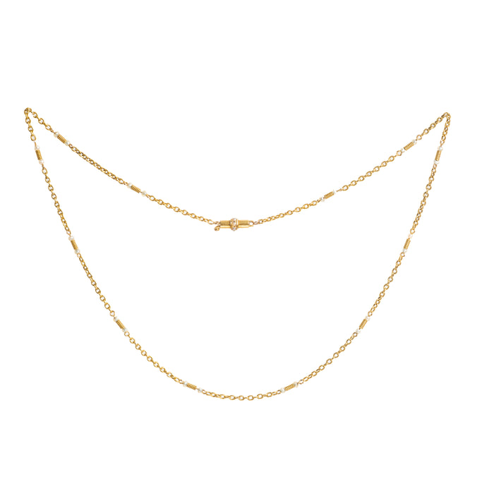 Antique English 15ct gold and pearl chain, circa 1900, featuring natural seed pearls and fine gold coiled detail with a pearl set barrel clasp.