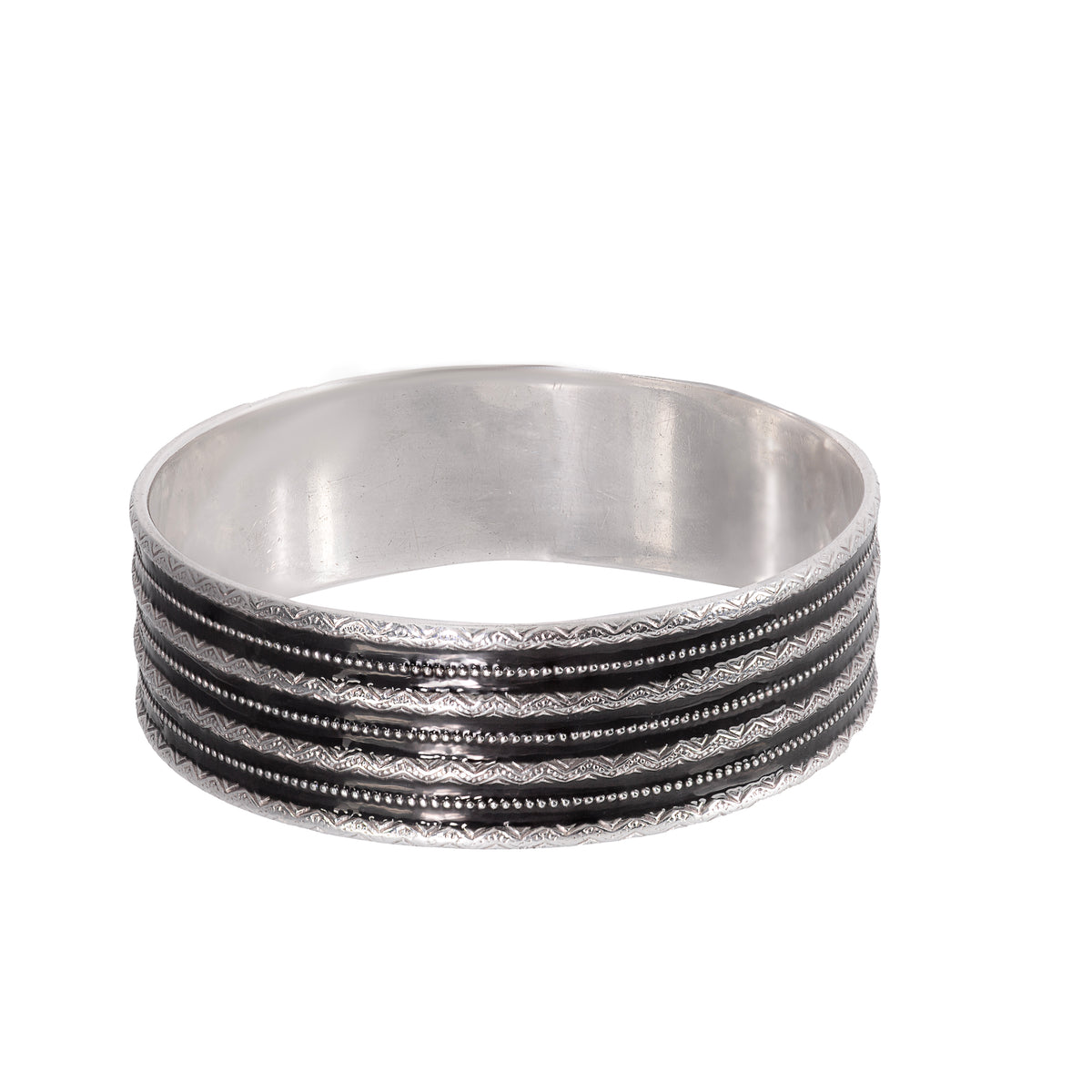 Art Nouveau silver and black enamel bangle by David Andersen, Norway c.1890s, early maker’s mark, 2cm wide