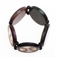 Top view of Scottish Victorian bracelet in agate and onyx, c.1880, pietra dura cross design