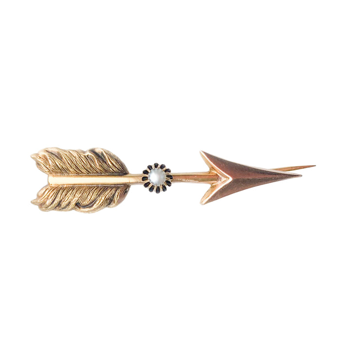 Antique 1940s 18ct gold arrow brooch set with a single natural pearl, shown front view.