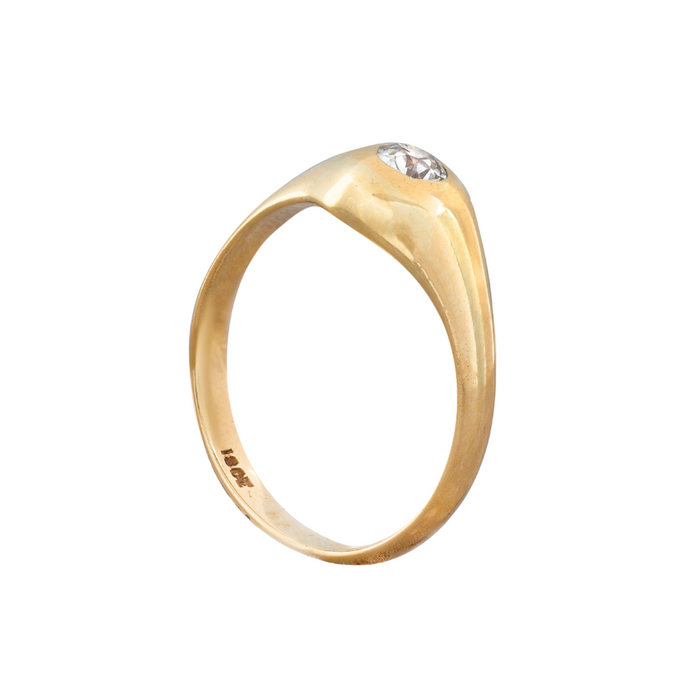 Old cut diamond solitaire ring with smooth gypsy setting in 18ct gold, English antique c.1900