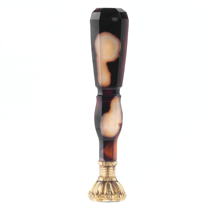Victorian desk seal with faceted agate handle and amethyst intaglio in gold mount, circa 1850.