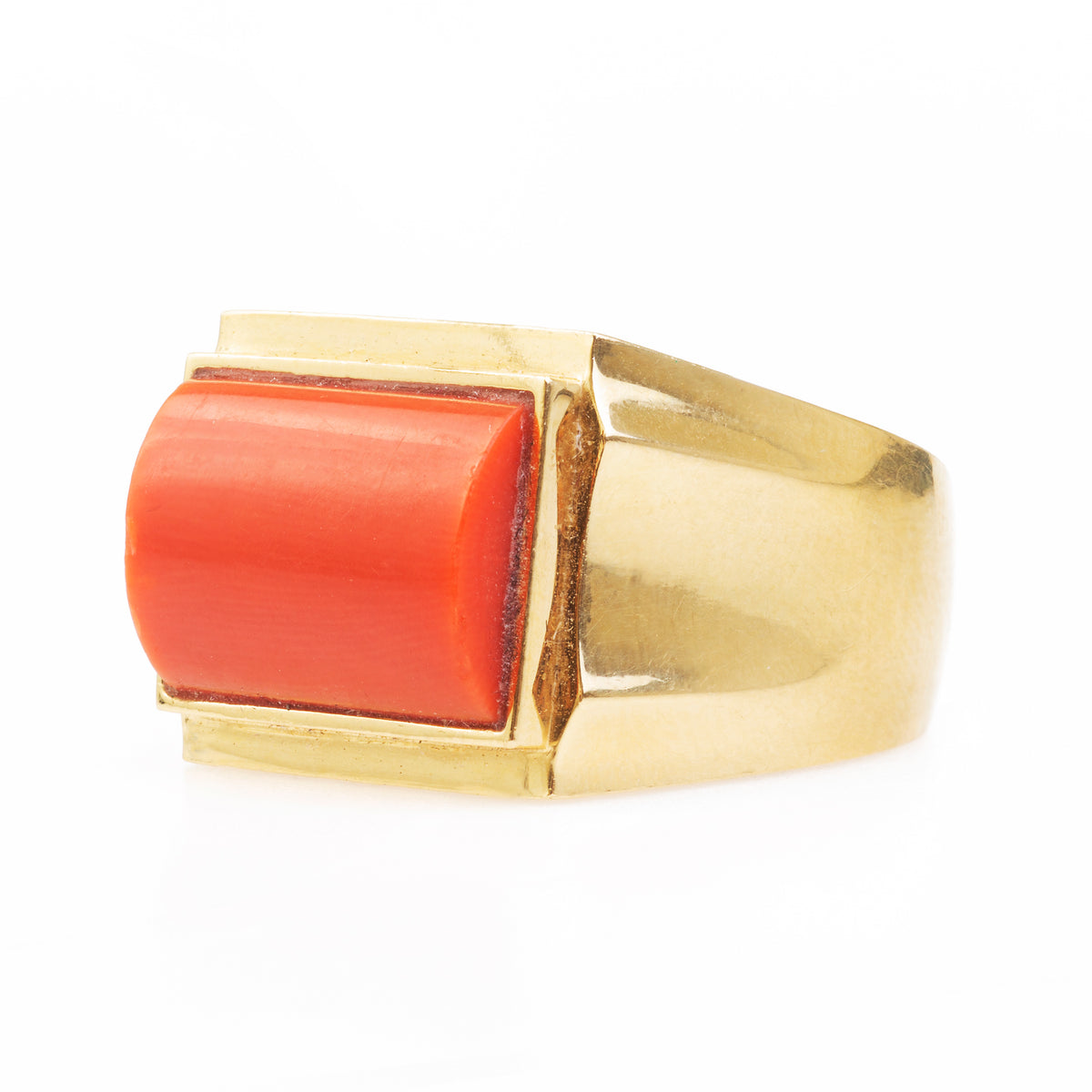 Coral & 18ct Gold Ring | Italian c.1960s
