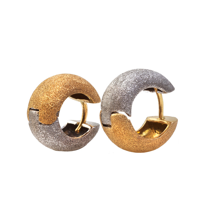 Reversible 18ct gold earrings with glitter-finish yellow and white gold, Italian c.1960s