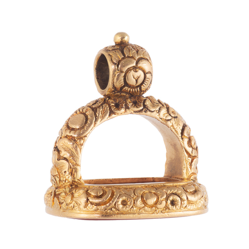 A Gold Carnelian Seal