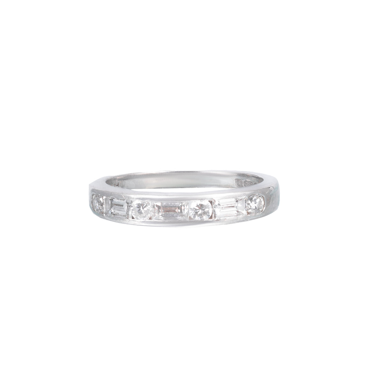 1970s white gold half eternity ring with 0.70ct of baguette and brilliant cut VS1 G diamonds, UK size L½