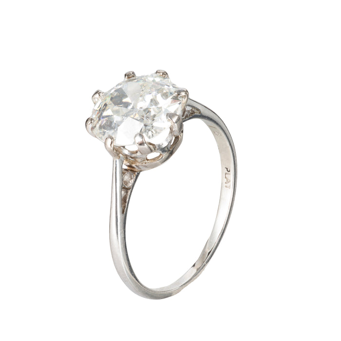 Close-up of 2.14ct H–I colour diamond ring, platinum setting