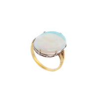An Antique Opal Gold Ring