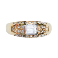 Eighteen Carat Gold Diamond Ring