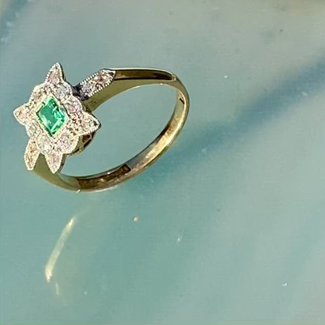 Antique Emerald Diamond ring