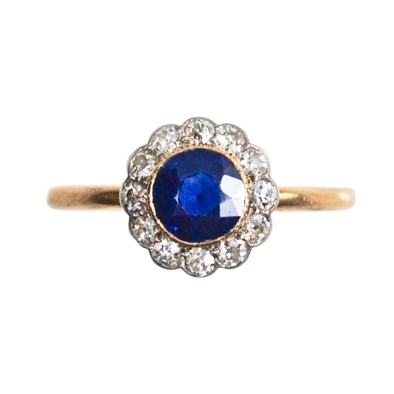 A Sri Lankan Sapphire Diamond Ring