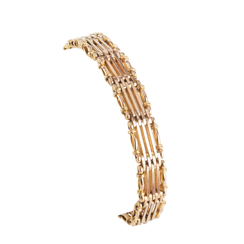 A Nine Carat Gold Padlock Bracelet