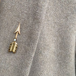 18ct gold pearl arrow brooch c.1940s