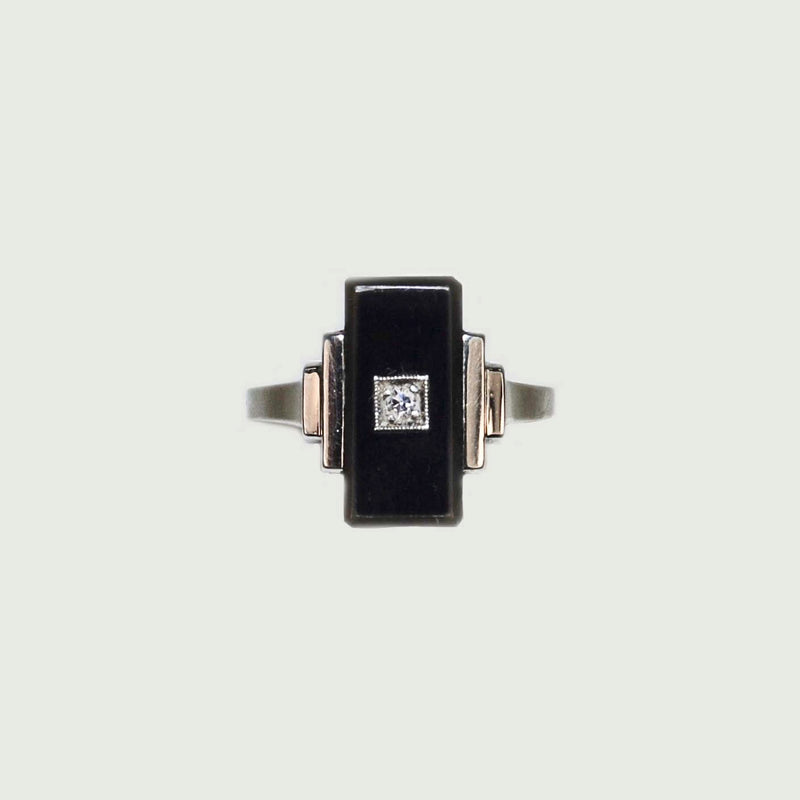 Art Deco, Onyx, Diamond & Platinum Ring c.1920s