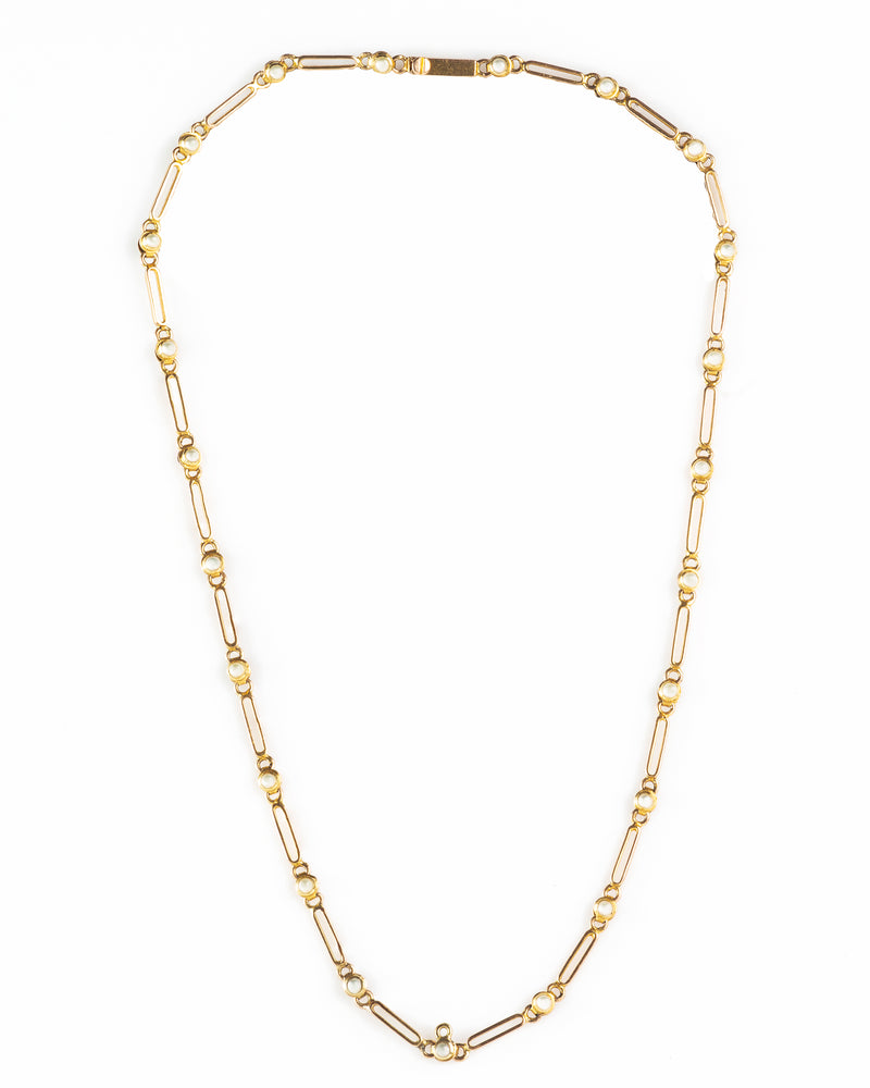 A Gold Pearl Chain Necklace