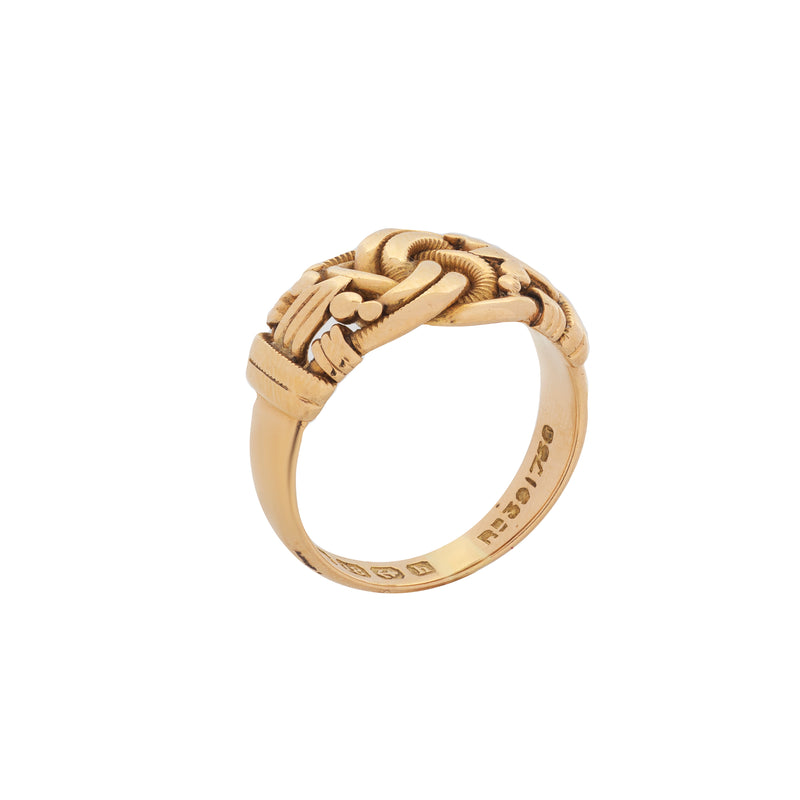 An Edwardian Eighteen Carat Gold Knot Ring