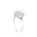 An Antique Platinum Diamond ring