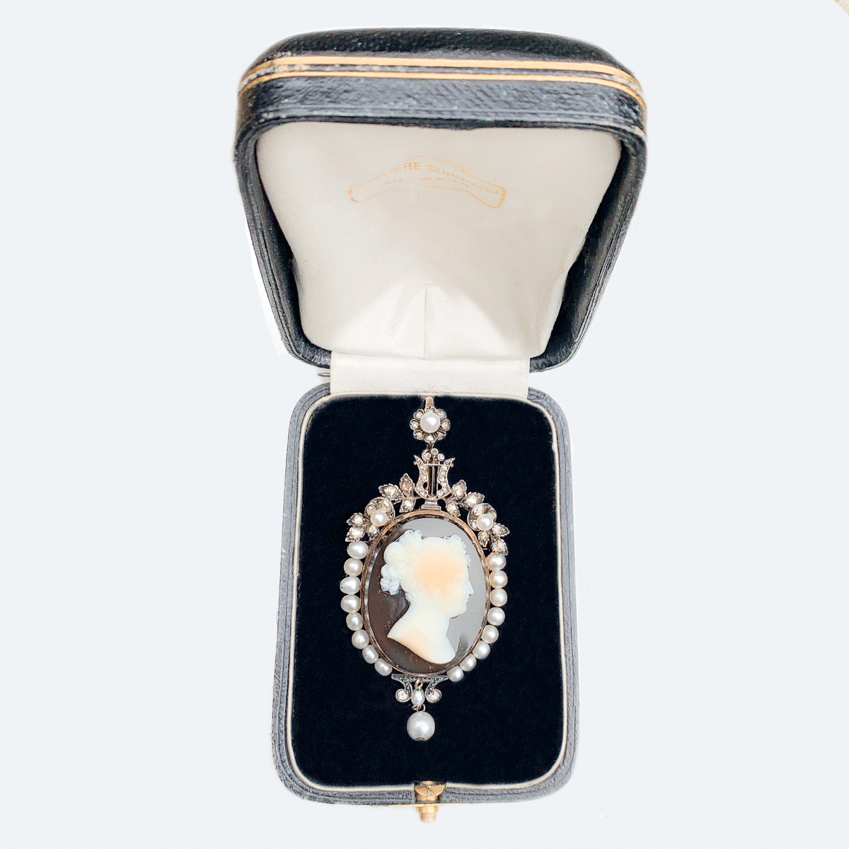 Diamond & Pearl hardstone cameo brooch / pendant c.1860
