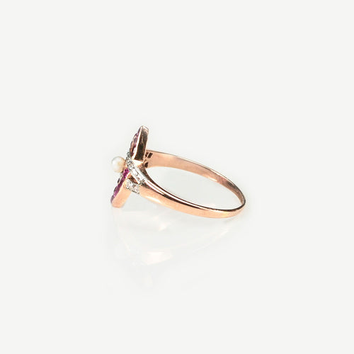 Art Deco Ruby & Diamond Interlinked Ring