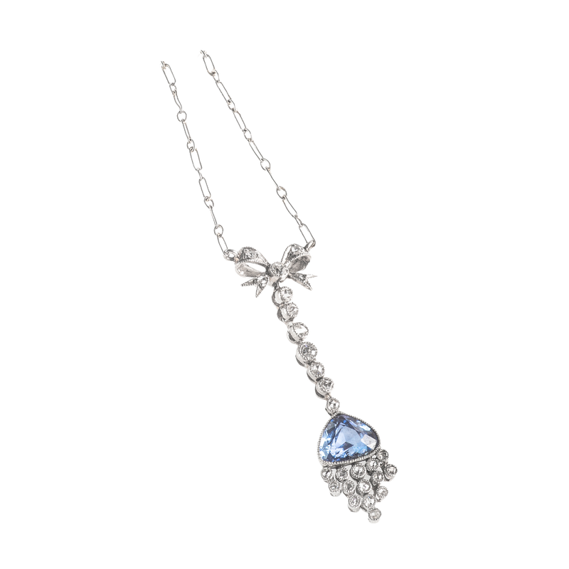 A Sapphire Diamond Platinum Necklace
